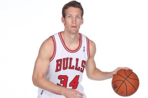 hi-res-182540370-mike-dunleavy-of-the-chicago-bulls-poses-for-a-portrait_crop_exact